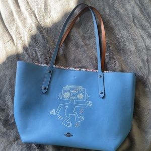 COACH x KEITH HARING SHOULDER TOTE